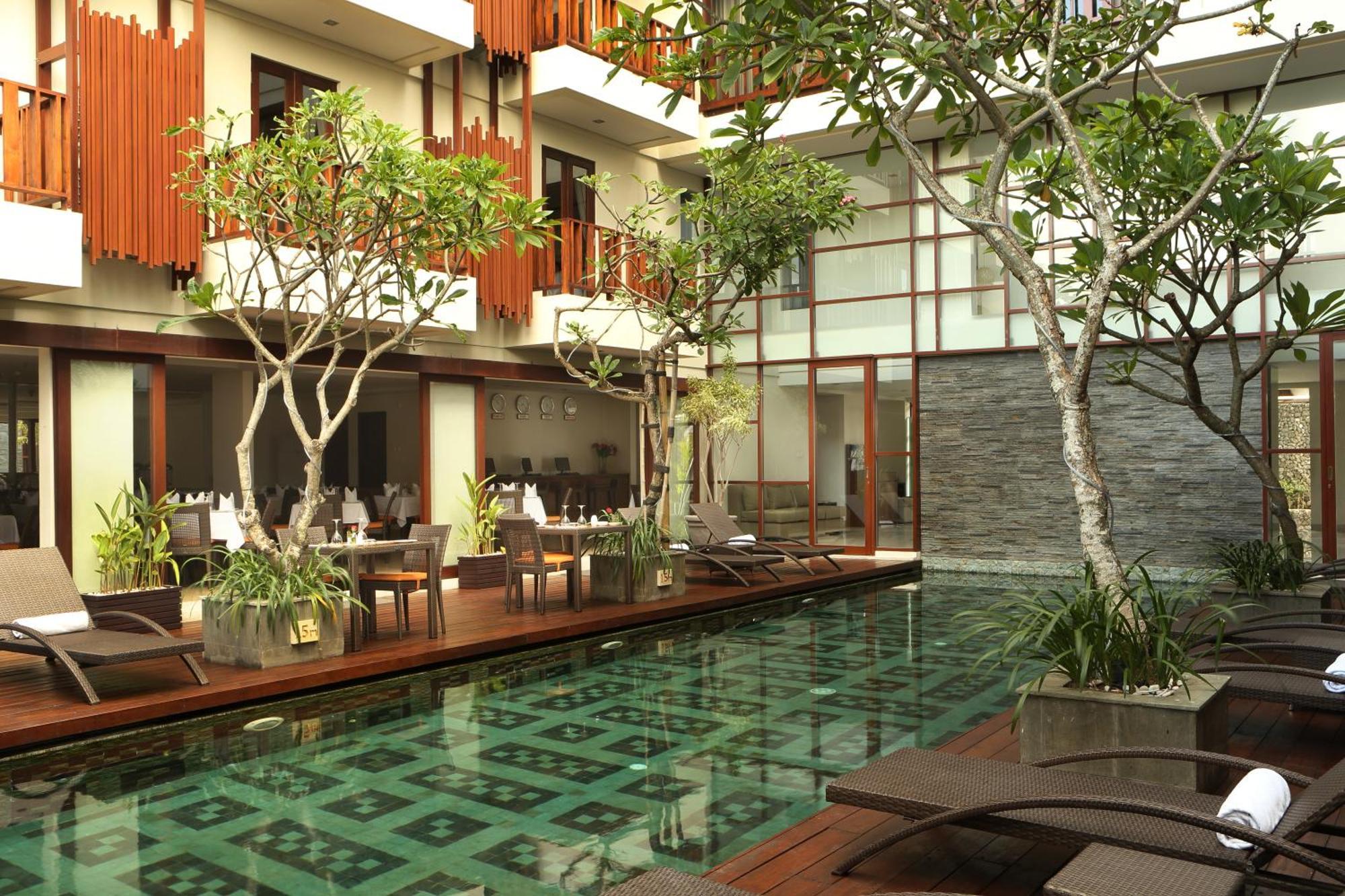 D'Primahotel Seminyak Extérieur photo