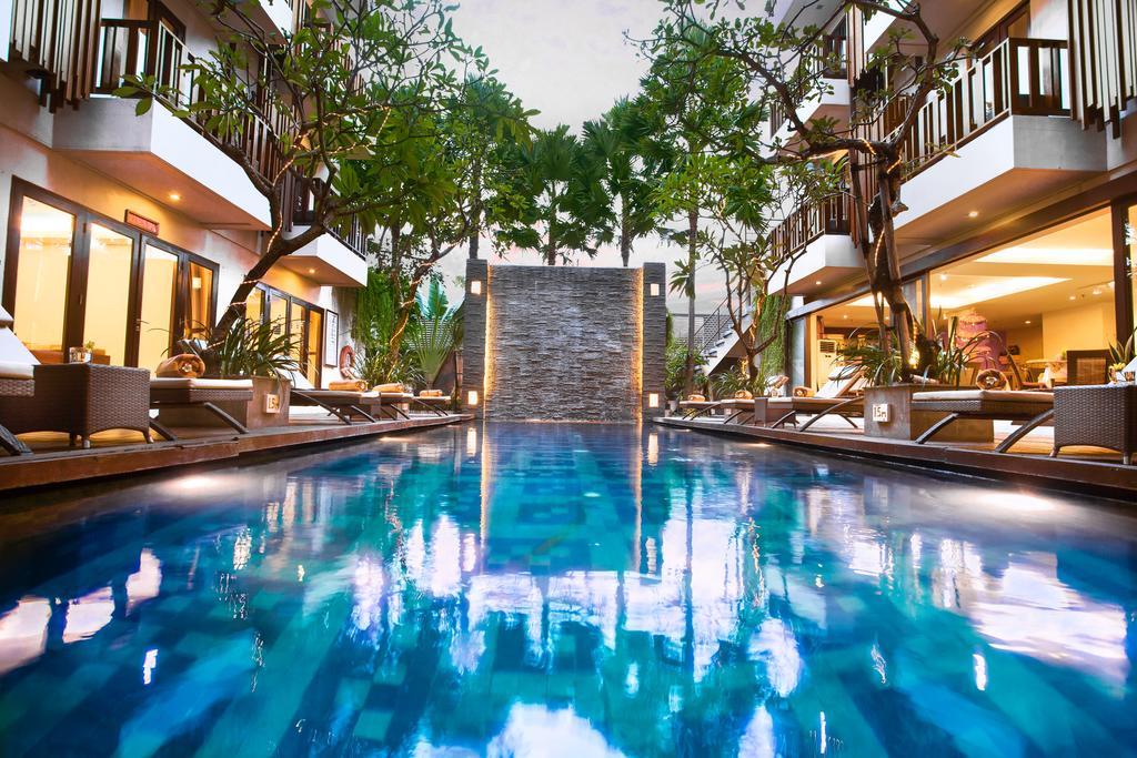 D'Primahotel Seminyak Extérieur photo