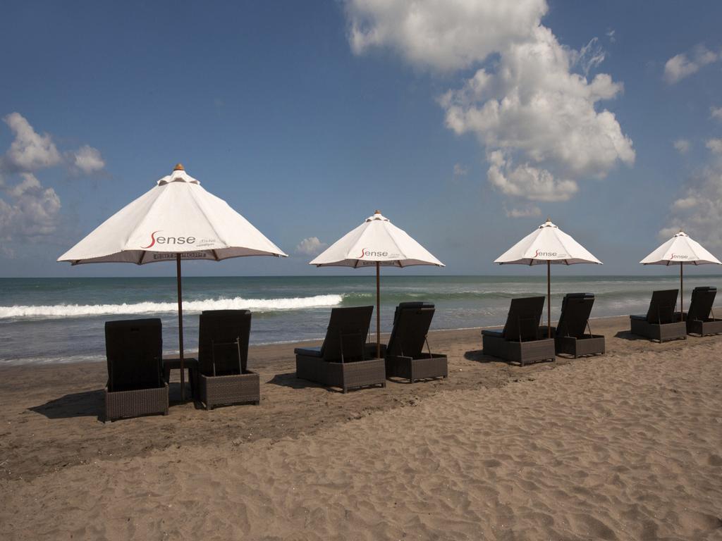 D'Primahotel Seminyak Extérieur photo