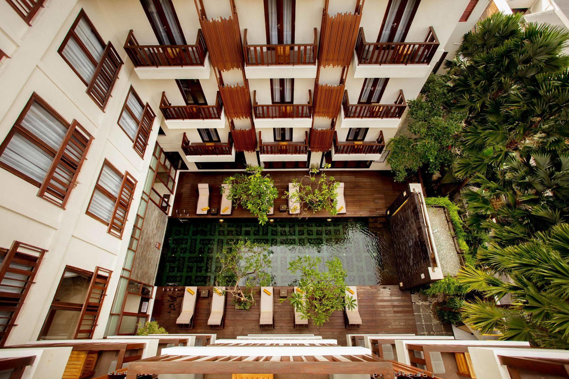 D'Primahotel Seminyak Extérieur photo
